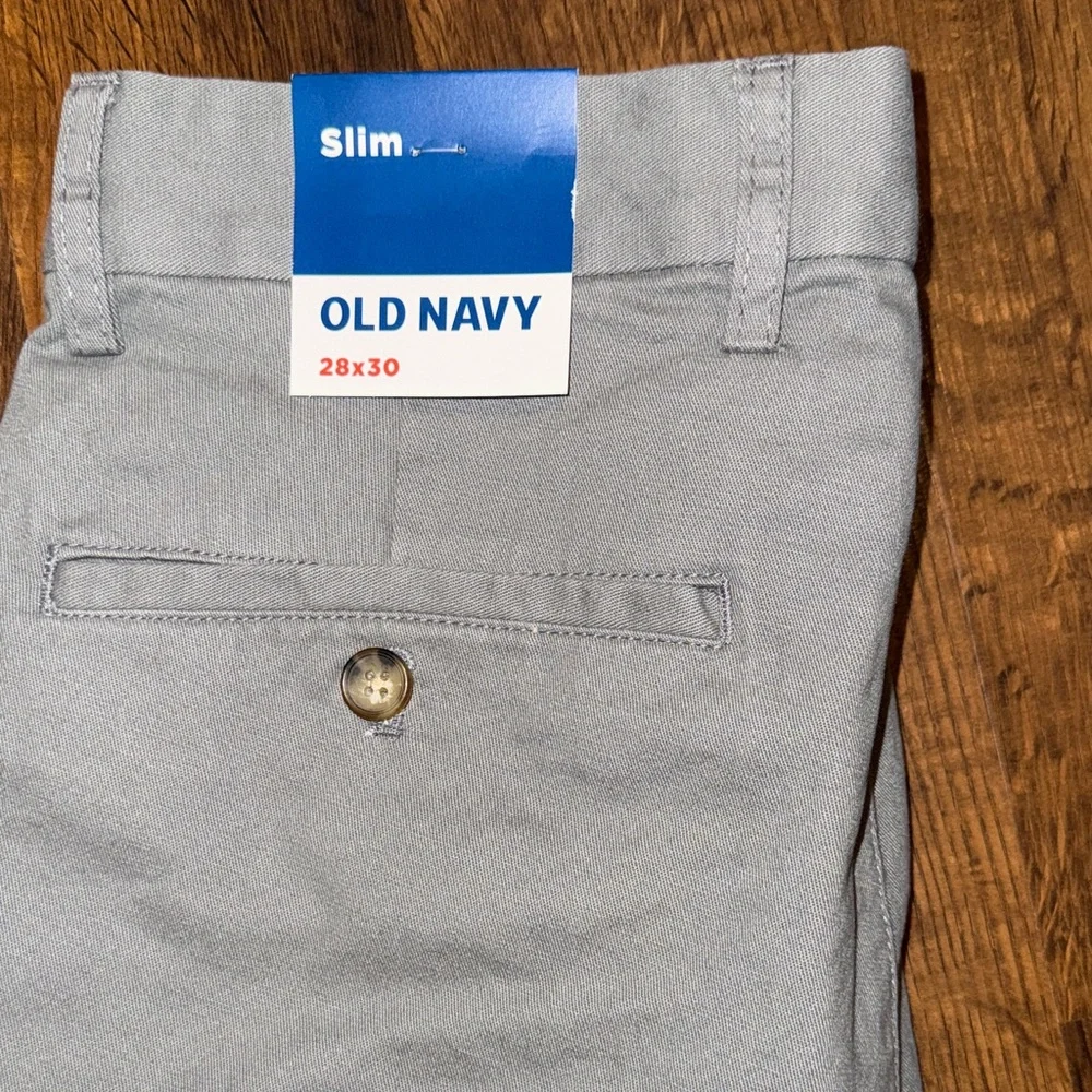 NWT Men's Old Navy Gray Chino Pants - Slim Fit (size 28x30)